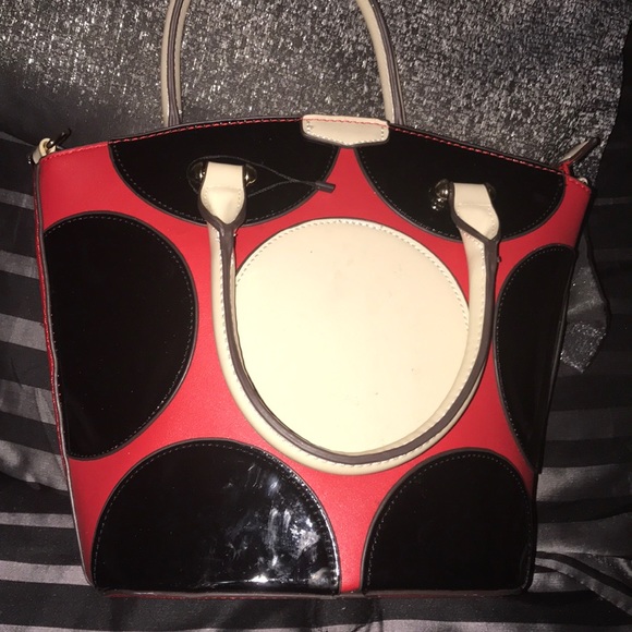 Purses - Picture 15 of 16